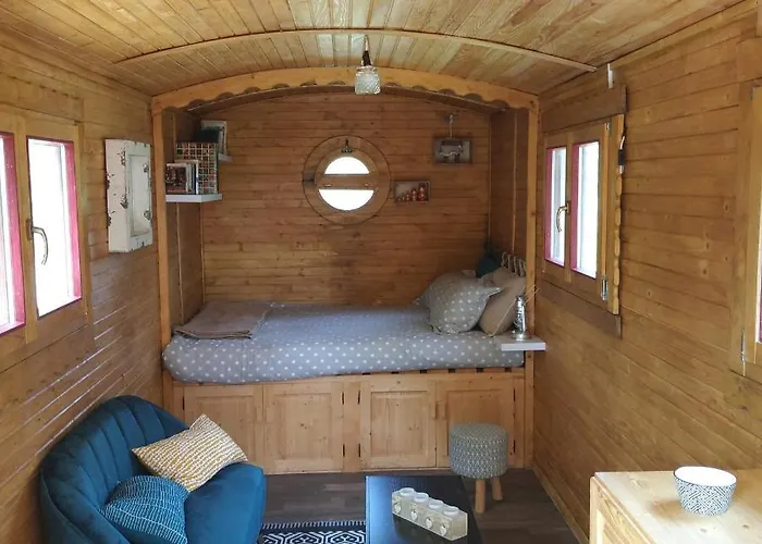 بيت للعطل La Roulotte Du Moulin De Palet *